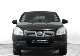 Подержанный автомобиль Nissan Qashqai 2008 года (2 фото)