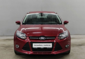 Подержанный автомобиль Ford Focus Sedan 2013 года (2 фото)