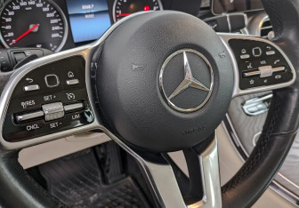 Подержанный автомобиль Mercedes-Benz GLC Coupe 2019 года (23 фото)