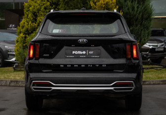 Подержанный автомобиль Kia Sorento 2021 года (25 фото)