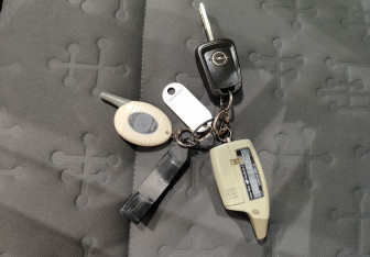 Подержанный автомобиль Opel Meriva 2012 года (16 фото)