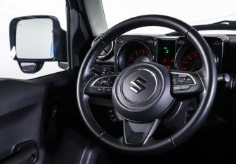 Подержанный автомобиль Suzuki Jimny 2020 года (13 фото)