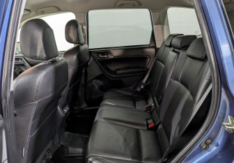 Подержанный автомобиль Subaru Forester Suv 2016 года (11 фото)