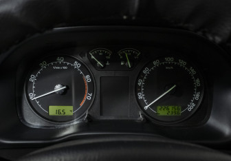 Подержанный автомобиль Skoda Octavia Liftback 2007 года (11 фото)