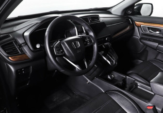 Подержанный автомобиль Honda CR-V 2018 года (13 фото)