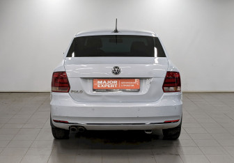 Подержанный автомобиль Volkswagen Polo Sedan 2020 года (6 фото)