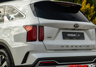 Подержанный автомобиль Kia Sorento 2021 года (19 фото)