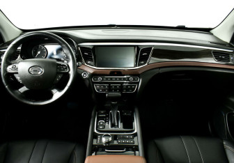 Подержанный автомобиль GAC GS8 2020 года (8 фото)