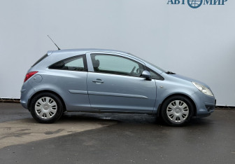 Подержанный автомобиль Opel Corsa 2007 года (4 фото)