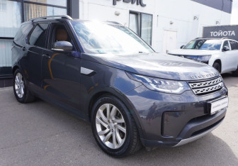 Подержанный автомобиль Land Rover Discovery 2019 года (3 фото)