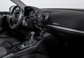 Подержанный автомобиль Audi A3 Sedan 2020 года (9 фото)