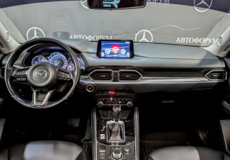 Подержанный автомобиль Mazda CX-5 2020 года (14 фото)