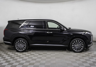 Подержанный автомобиль Hyundai Palisade 2023 года (4 фото)