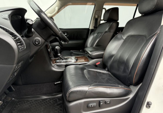 Подержанный автомобиль Nissan Patrol 2011 года (10 фото)