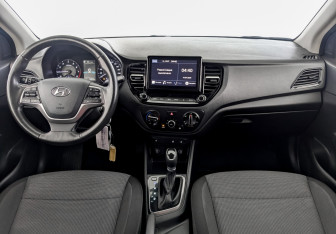 Подержанный автомобиль Hyundai Solaris Sedan 2021 года (14 фото)
