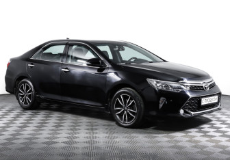 Подержанный автомобиль Toyota Camry Sedan 2017 года (3 фото)