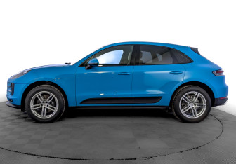 Подержанный автомобиль Porsche Macan 2020 года (8 фото)