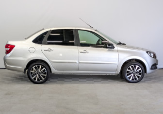 Подержанный автомобиль LADA (ВАЗ) Granta Sedan 2024 года (4 фото)