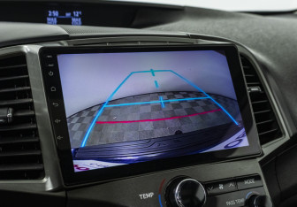Подержанный автомобиль Toyota Venza 2013 года (15 фото)