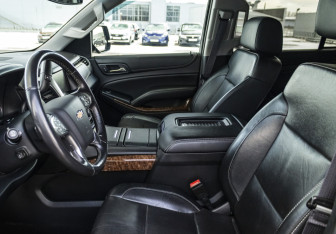 Подержанный автомобиль Chevrolet Tahoe 2016 года (12 фото)