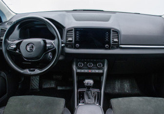 Подержанный автомобиль Skoda Karoq 2020 года (13 фото)