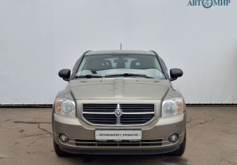 Подержанный автомобиль Dodge Caliber 2008 года (2 фото)