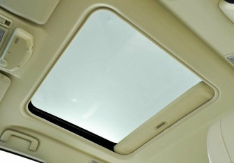 Подержанный автомобиль Mitsubishi Pajero 2015 года (14 фото)