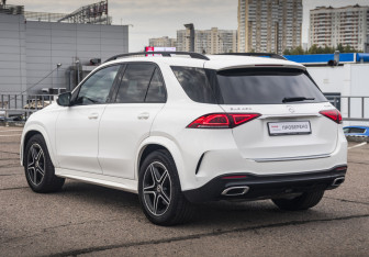 Подержанный автомобиль Mercedes-Benz GLE 2019 года (7 фото)