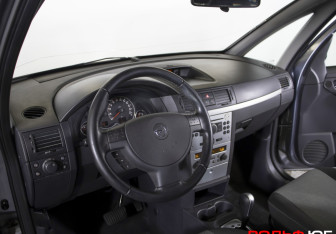 Подержанный автомобиль Opel Meriva 2008 года (14 фото)