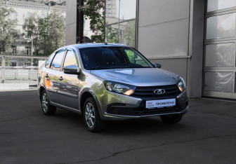 Подержанный автомобиль LADA (ВАЗ) Granta Liftback 2020 года (3 фото)