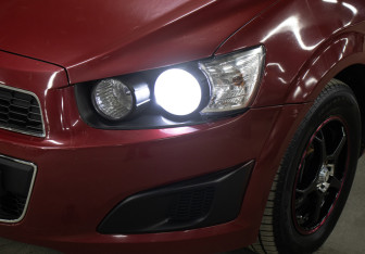 Подержанный автомобиль Chevrolet Aveo Hatchback 2014 года (21 фото)