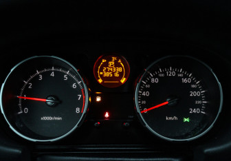 Подержанный автомобиль Nissan Qashqai 2009 года (15 фото)