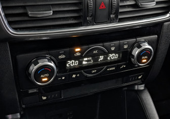 Подержанный автомобиль Mazda CX-5 2015 года (21 фото)