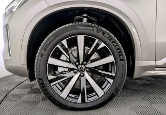 Новый Volvo XC90 2025 (7 фото)