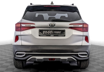 Подержанный автомобиль Kia Seltos 2021 года (6 фото)