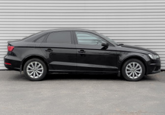 Подержанный автомобиль Audi A3 Sedan 2014 года (4 фото)