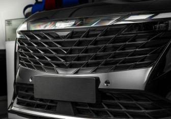 Новый Geely Atlas 2024 (2 фото)