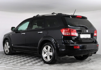 Подержанный автомобиль Dodge Journey 2008 года (4 фото)