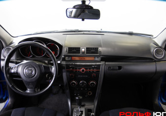 Подержанный автомобиль Mazda 3 Sedan 2005 года (11 фото)