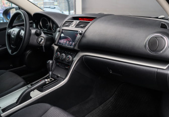 Подержанный автомобиль Mazda 6 Sedan 2010 года (7 фото)