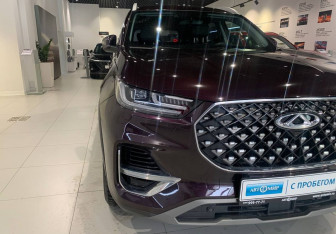 Подержанный автомобиль Chery Tiggo 8 Pro 2021 года (9 фото)