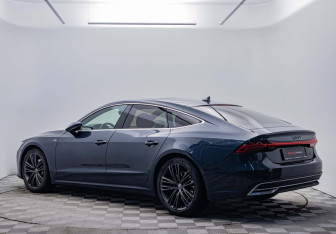 Подержанный автомобиль Audi A7 2020 года (3 фото)