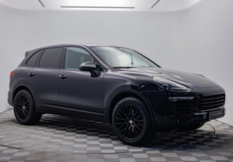 Подержанный автомобиль Porsche Cayenne 2015 года (7 фото)