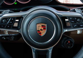 Подержанный автомобиль Porsche Cayenne 2019 года (26 фото)