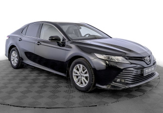 Подержанный автомобиль Toyota Camry Sedan 2019 года (3 фото)