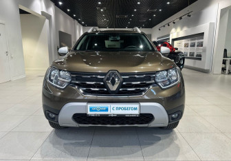Подержанный автомобиль Renault Duster 2021 года (2 фото)