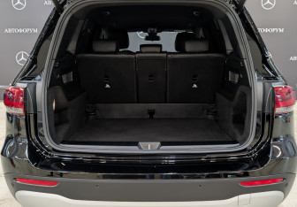 Подержанный автомобиль Mercedes-Benz GLB 2021 года (10 фото)