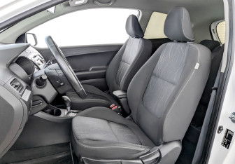 Подержанный автомобиль Kia Picanto 2012 года (20 фото)