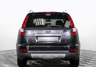 Подержанный автомобиль Geely Emgrand X7 2016 года (7 фото)