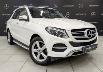 Подержанный автомобиль Mercedes-Benz GLE 2018 года (3 фото)